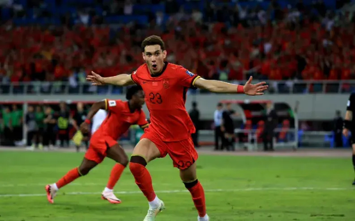 开云登录入口-泪目，拜合拉木能入选中国队原因曝光，国足选人标准应大变革|安东尼奥|中国足球|U23|山东泰山|中国亚洲杯_新浪体育_新浪新闻