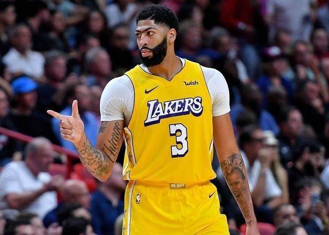 开云登录入口-认清现实？浓眉：我们要以挑战者自居 否则别谈争冠